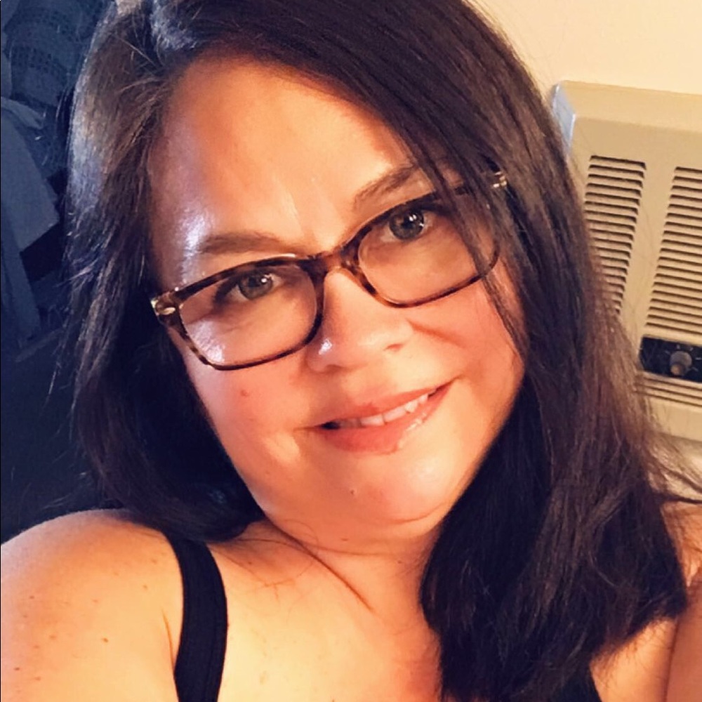 Meet your Posher, Pam